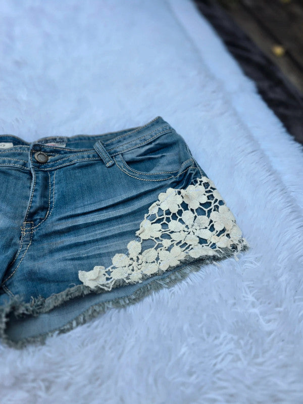 Hot Kiss Denim shorts