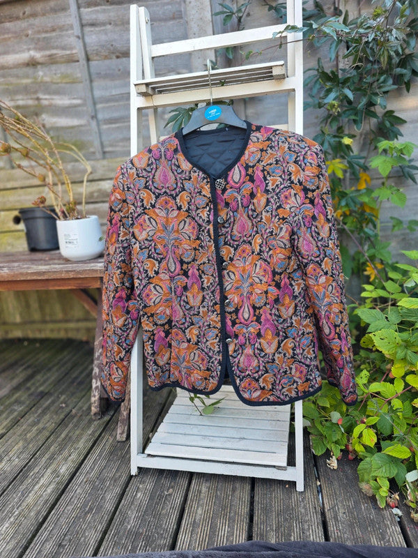 Vintage beautiful Floral patterned blazer