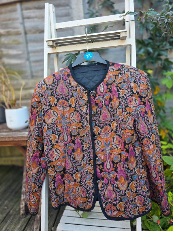 Vintage beautiful Floral patterned blazer