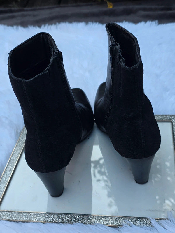 Soleflex leather ankle boots size 7