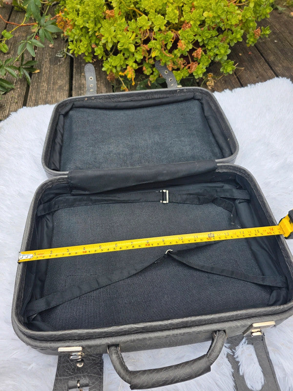 Vintage Leather overnight travel bag.