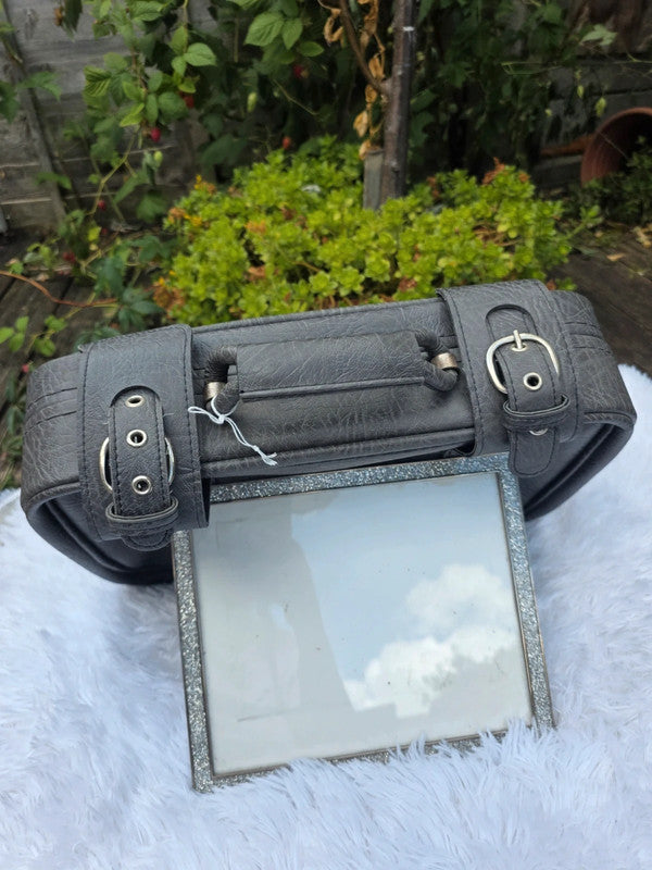 Vintage Leather overnight travel bag.