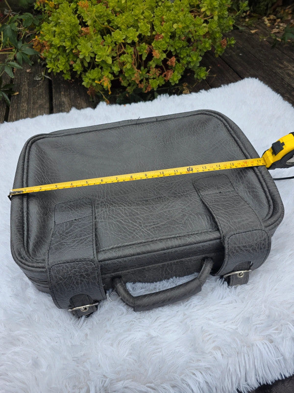 Vintage Leather overnight travel bag.