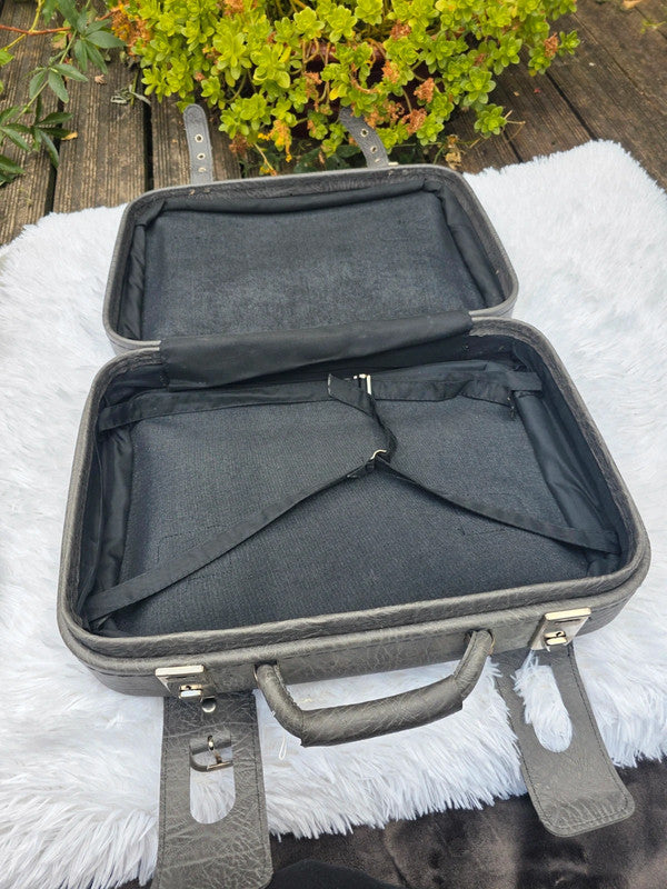 Vintage Leather overnight travel bag.