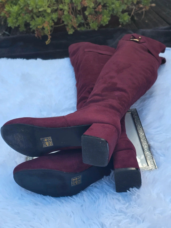 Journee Collection Women's Kaison Over-The-Knee Boots. size 6