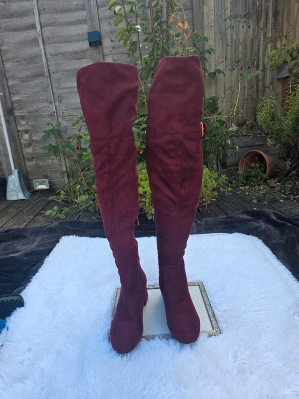 Journee Collection Women's Kaison Over-The-Knee Boots. size 6