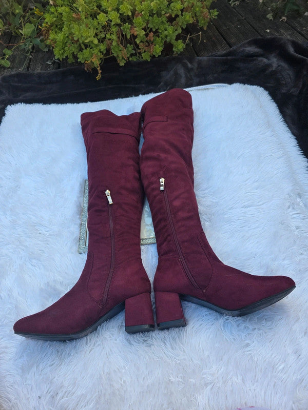 Journee Collection Women's Kaison Over-The-Knee Boots. size 6