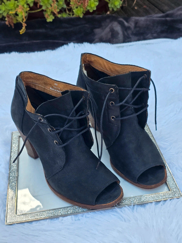 Hudson open toe leather ankle boots size 8