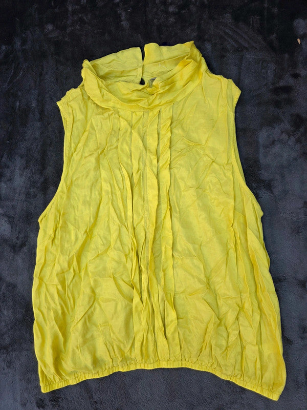 TU summer sleeveless blouse