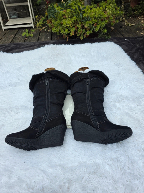 Finish The Look knee High boots size 7