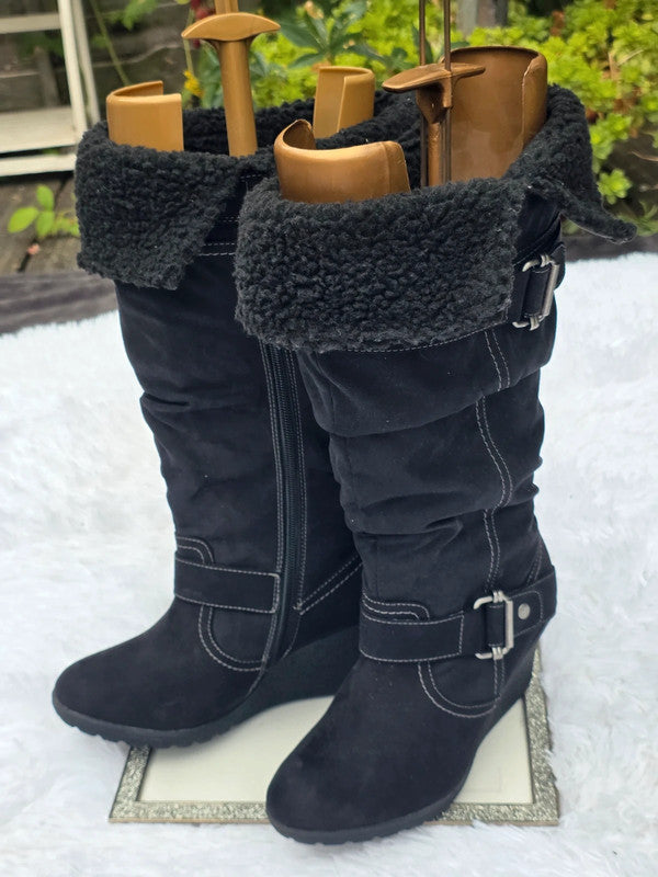 Finish The Look knee High boots size 7