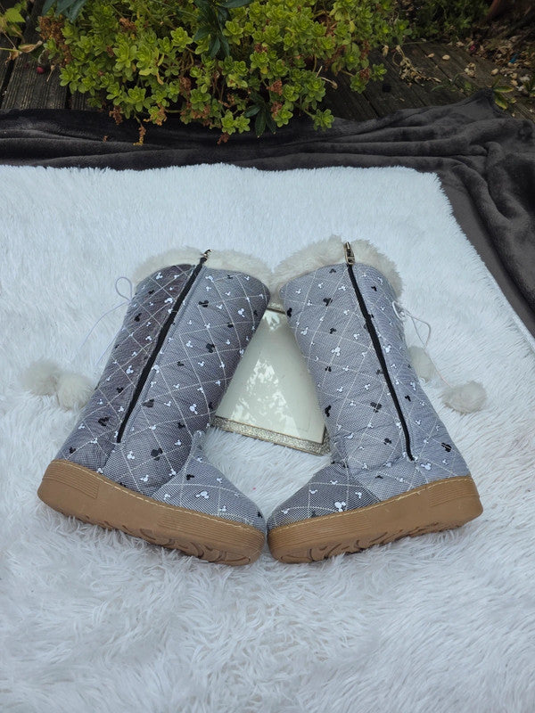 LDS Ugg Boot size 5.5