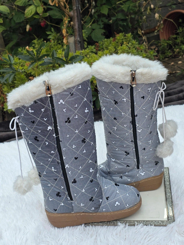 LDS Ugg Boot size 5.5