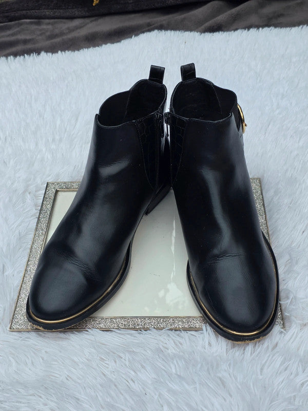 Office London ankle boots size 8