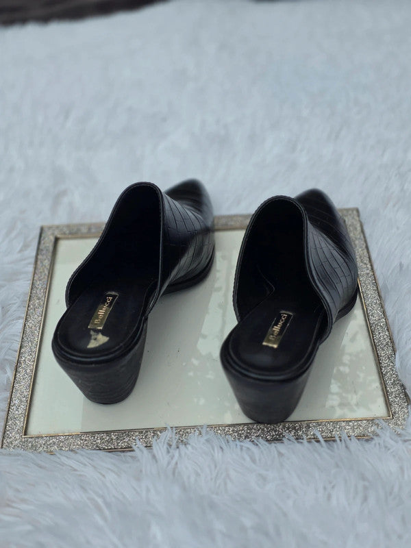 Bellucci mules size 6