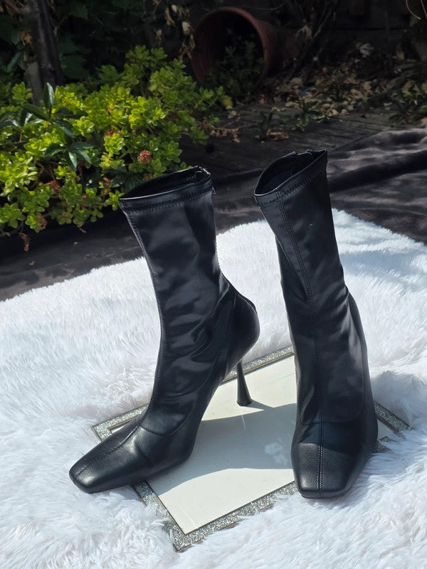 Truffle High Heel Ankle Boots size 7