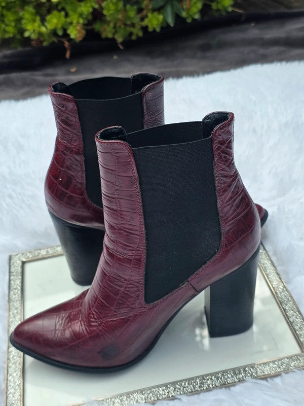 River Island ankle boots size 6