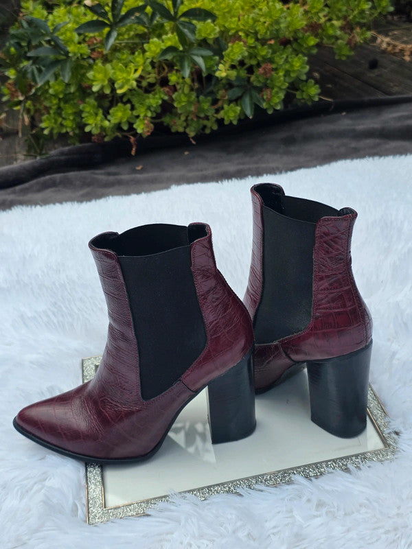 River Island ankle boots size 6