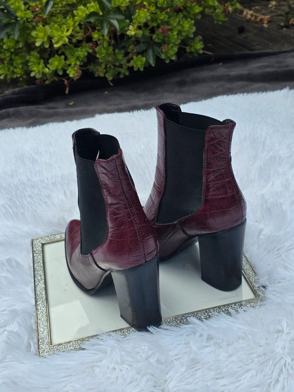 River Island ankle boots size 6