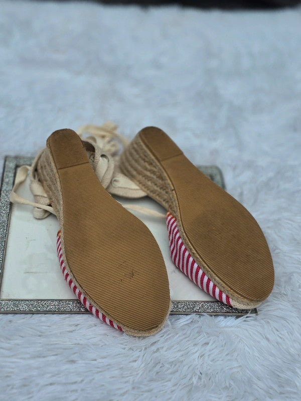 Heavenly soles espadrille wedges size 9