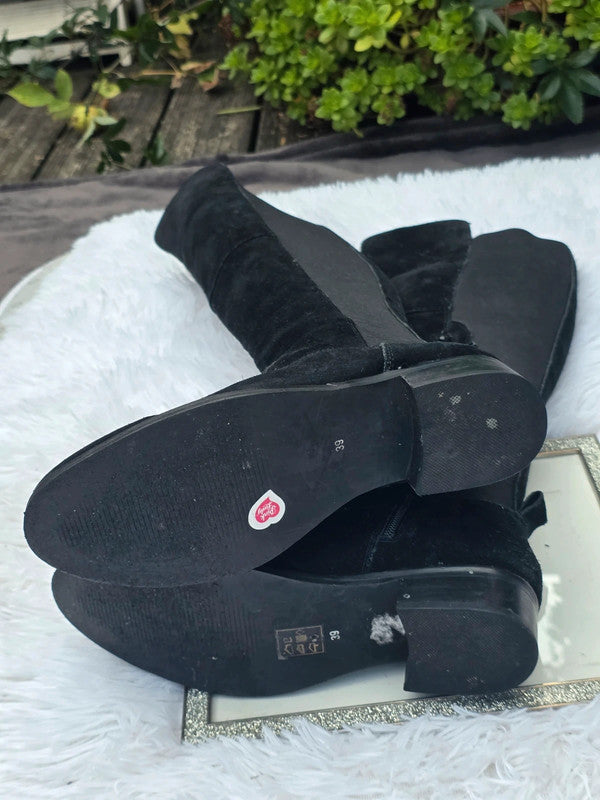 Linea knee High boots size 8