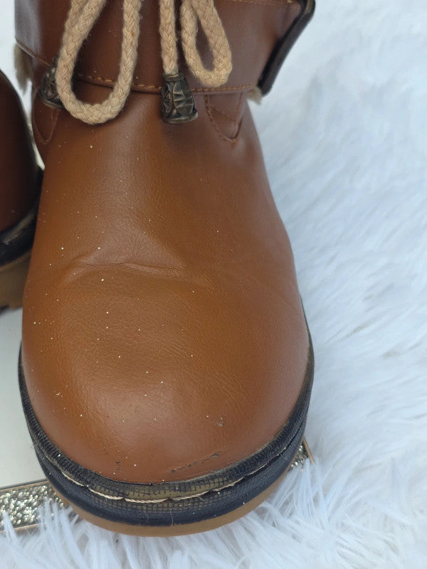 Ella snow boots size 7