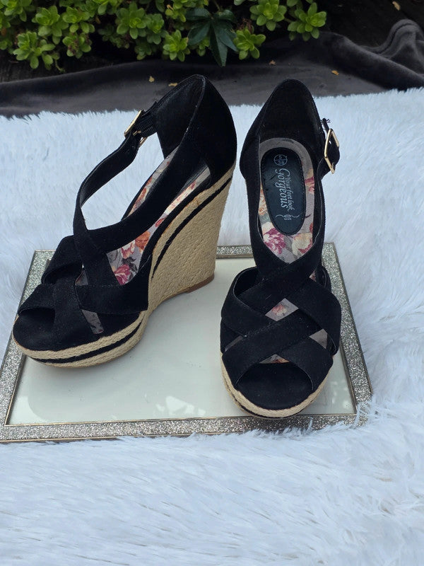 New Look Espadrille Wedge sandals size 7