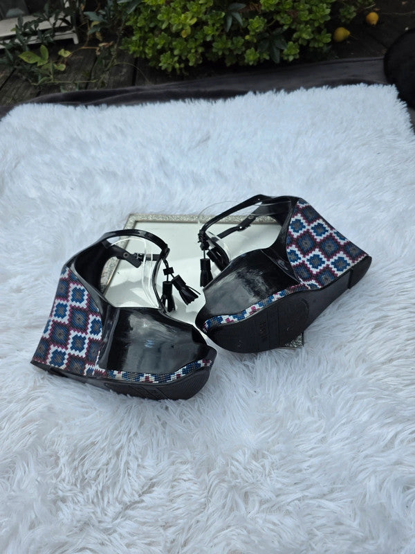 Melissa platform wedge sandals size 8.5