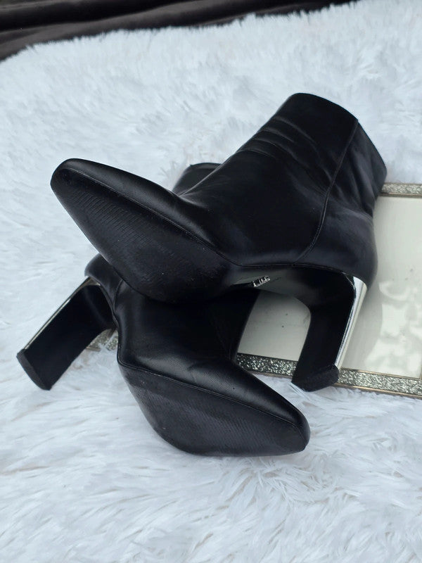 Faith black ankle boots size 8