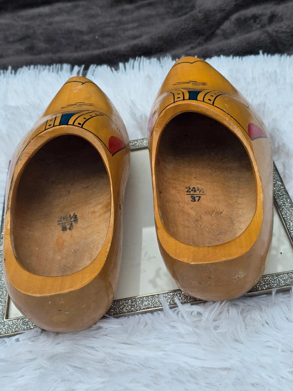 Vintage wooden shoes from Holland Signed size 5