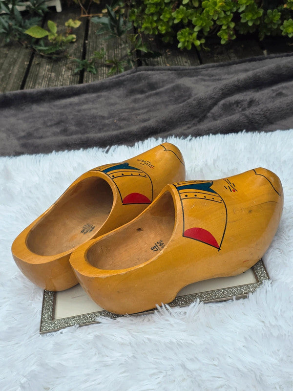 Vintage wooden shoes from Holland Signed size 5