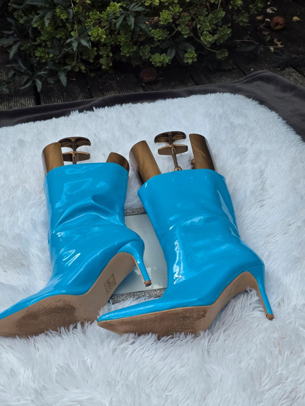 A Pretty Little Thing mid calf boots size 7