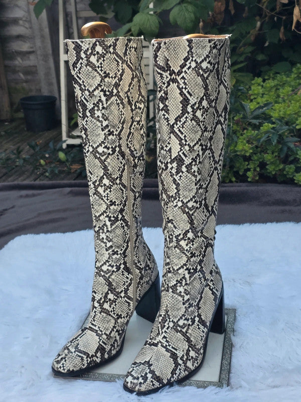 Gorgeous designed PLT boots size 8