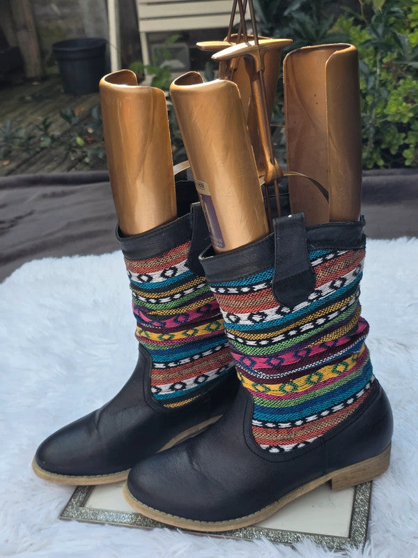 Cowboy design ankle boots size 7