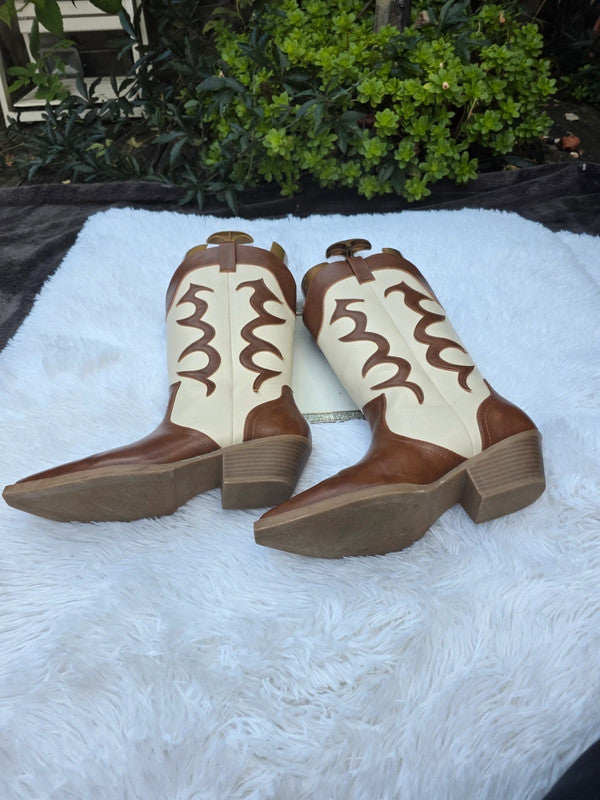 Pretty Little Thing cowboy boots size 10