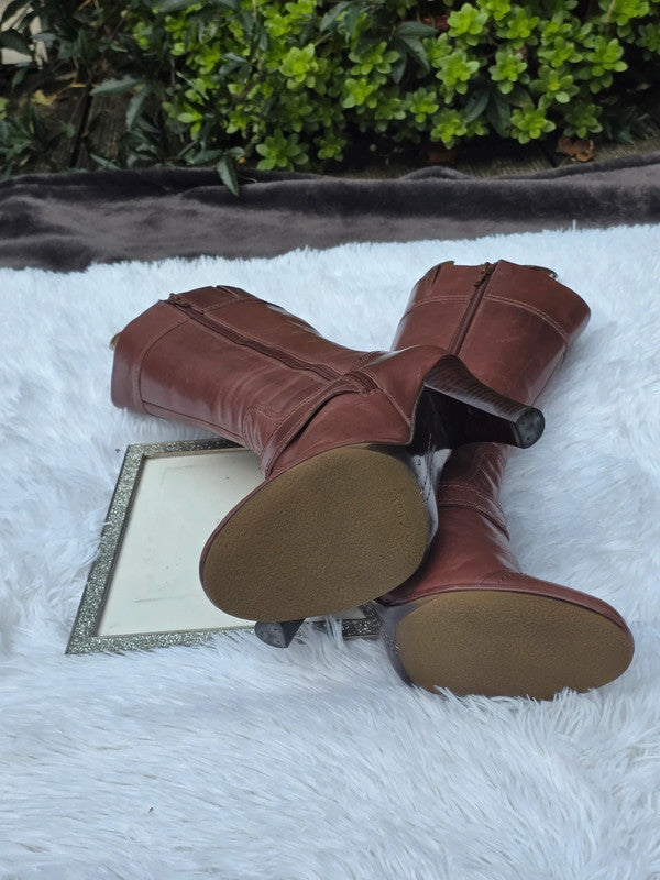 Clarks mid-calf leather boots size 7