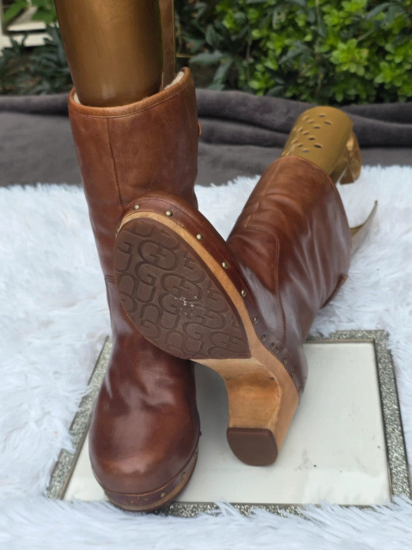 Ugg Australia clog leather boot size 7.5