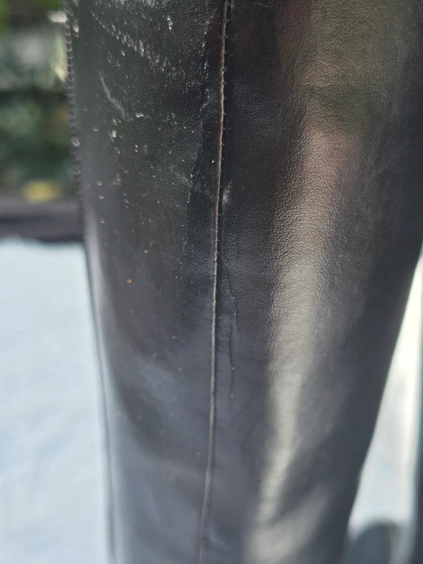 A Clarks leather knee-high boots size 7.5