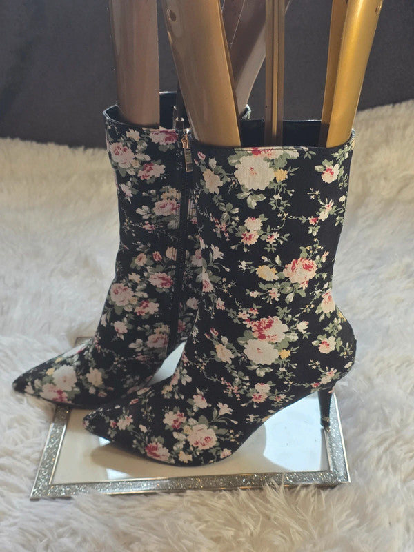 Day vine floral ankle boots size 8