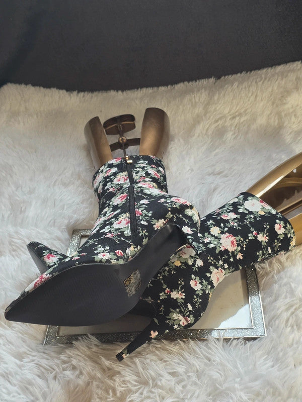 Day vine floral ankle boots size 8