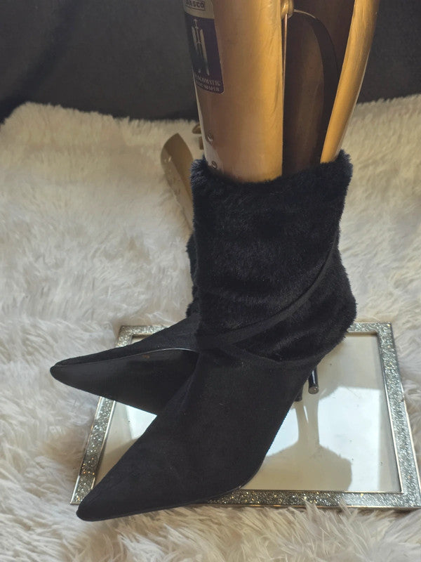 Diva Faux-fur ankle boots size 7