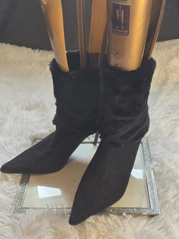 Diva Faux-fur ankle boots size 7