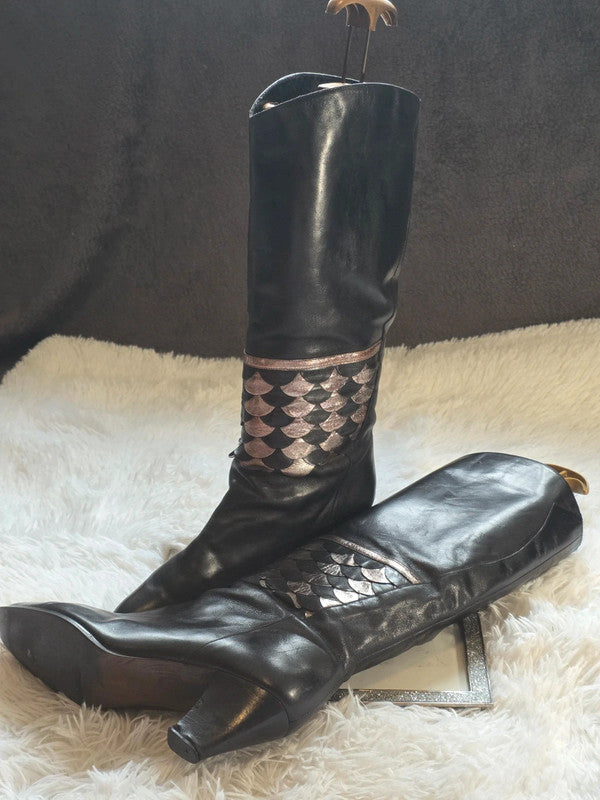 A Vintage Leather boots size 8