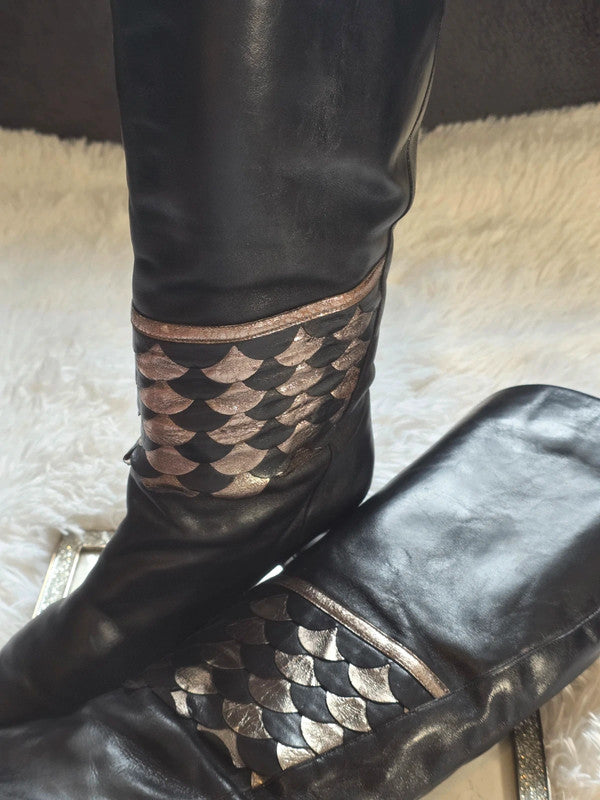 A Vintage Leather boots size 8