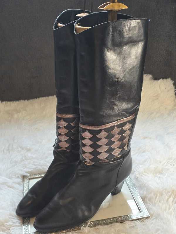 A Vintage Leather boots size 8