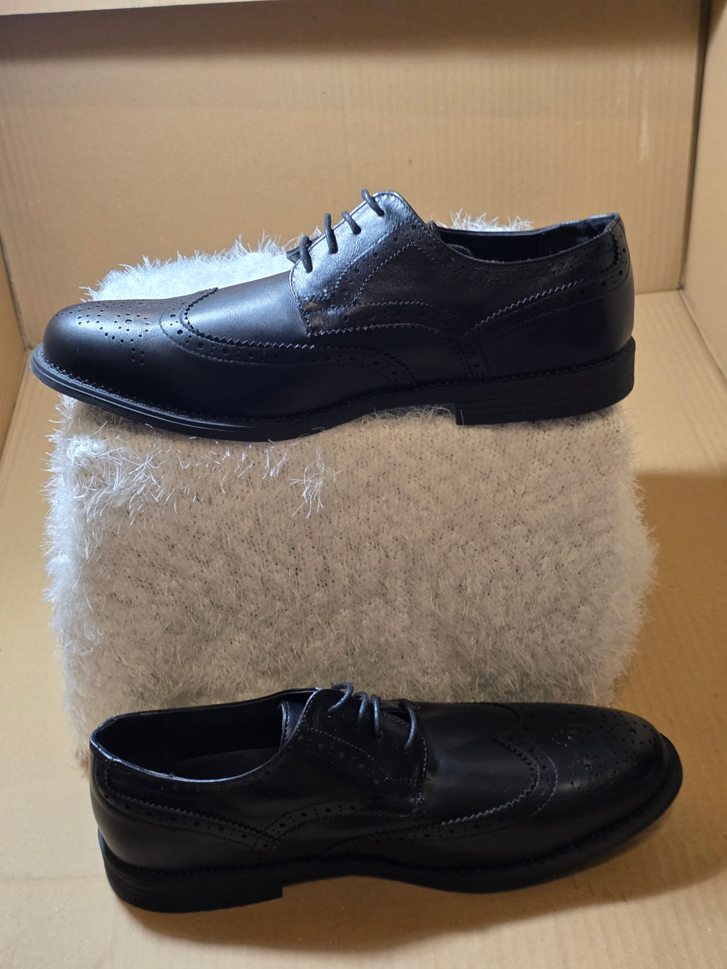 A Everyday Mens Brogue Dress Shoes, uk size 11, new never worn