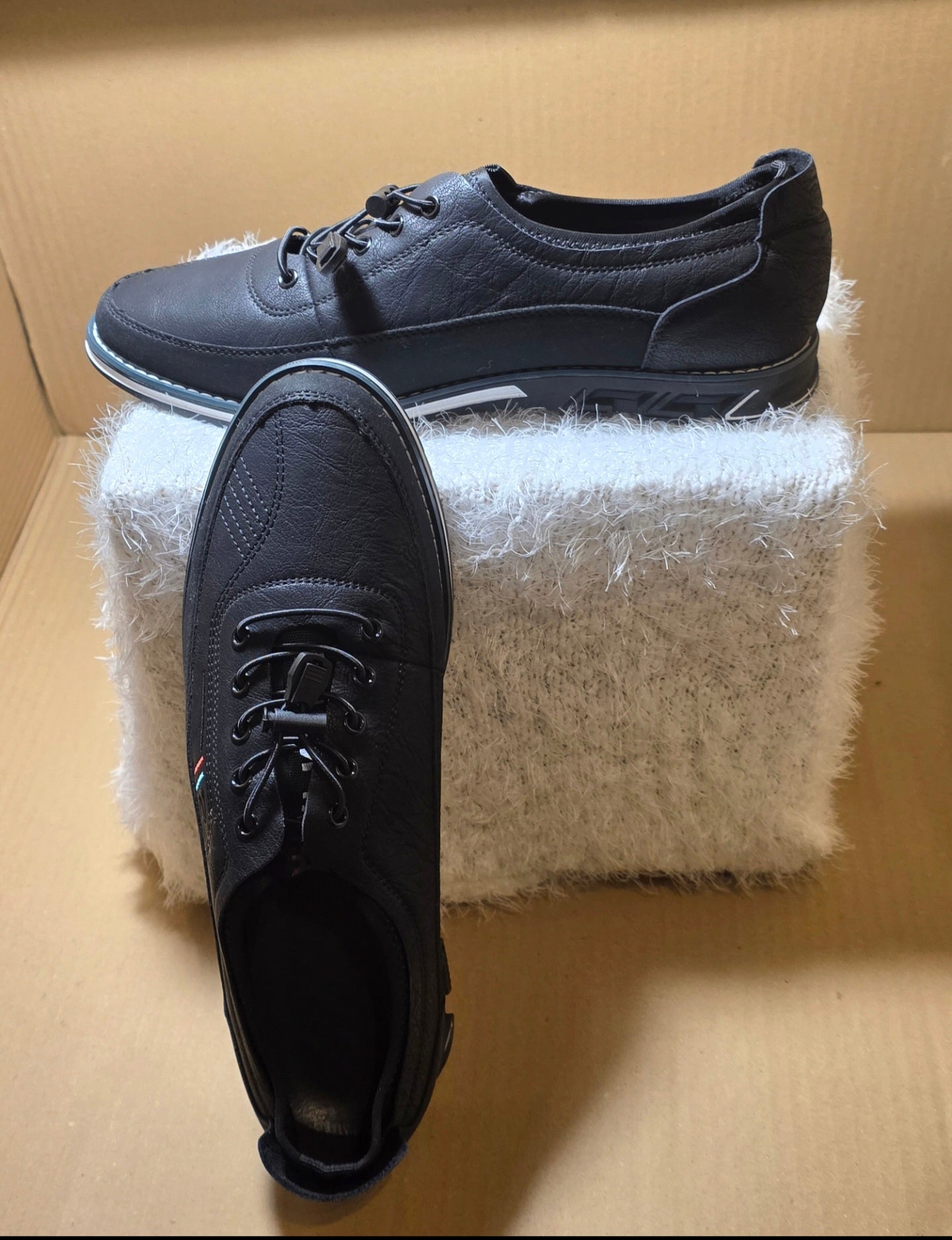 A KLKYKO mens trainers uk size 11