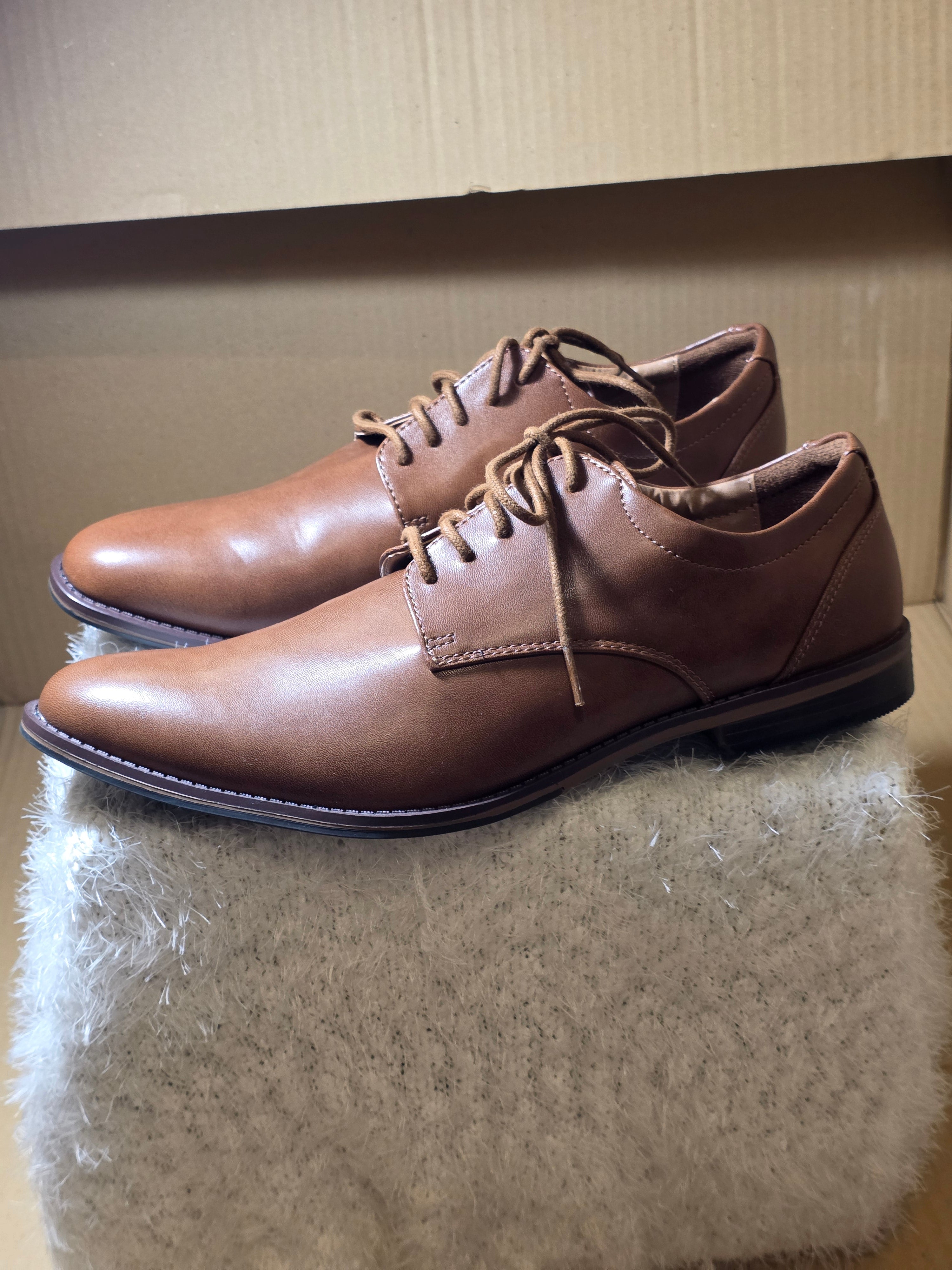 A Georgio Mens Formal Shoes, uk size 10.5, new never worn.