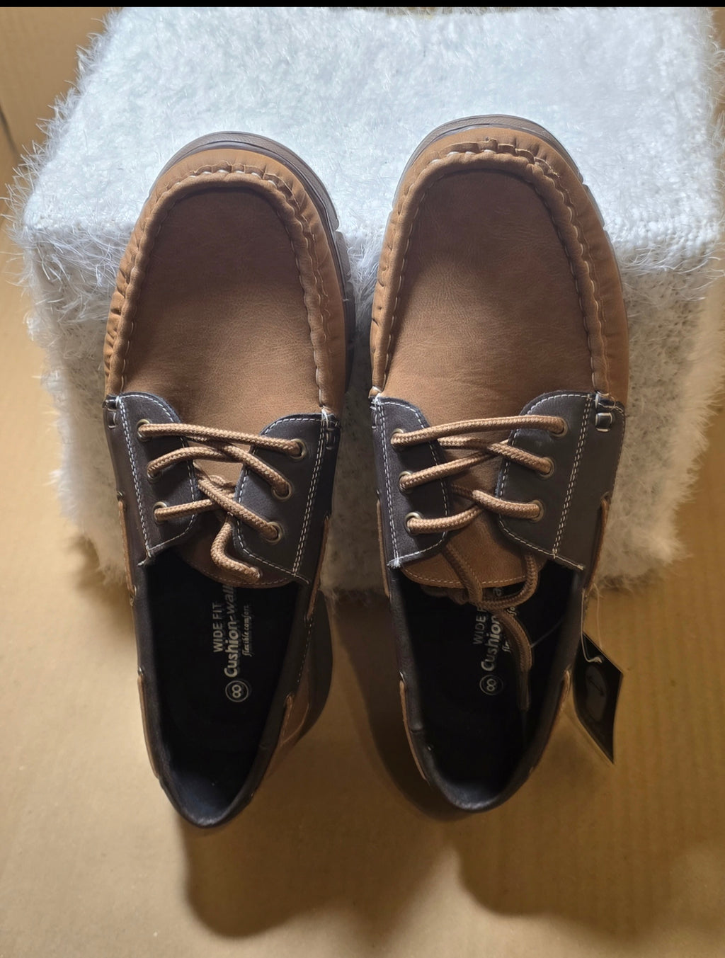 A Cushion walk UK size 8 mens shoes