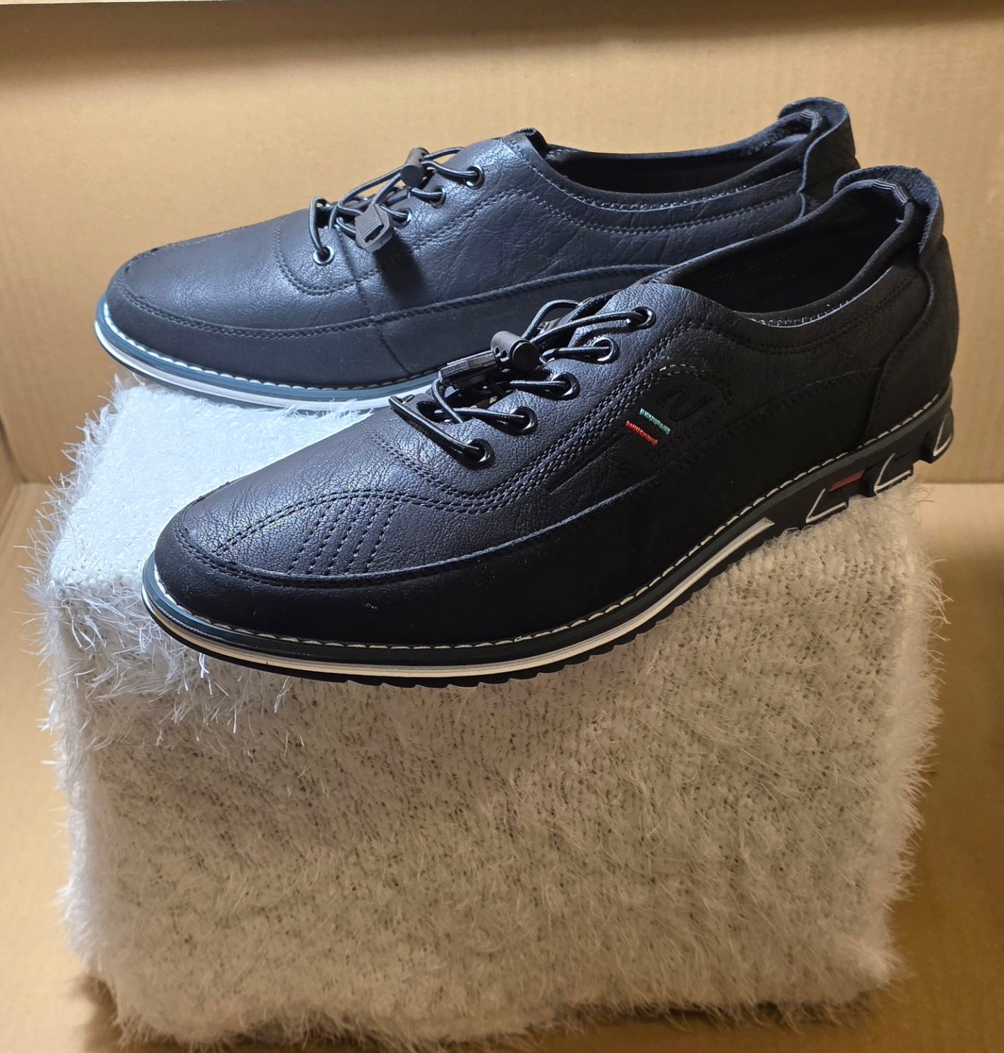 A KLKYKO mens trainers uk size 11